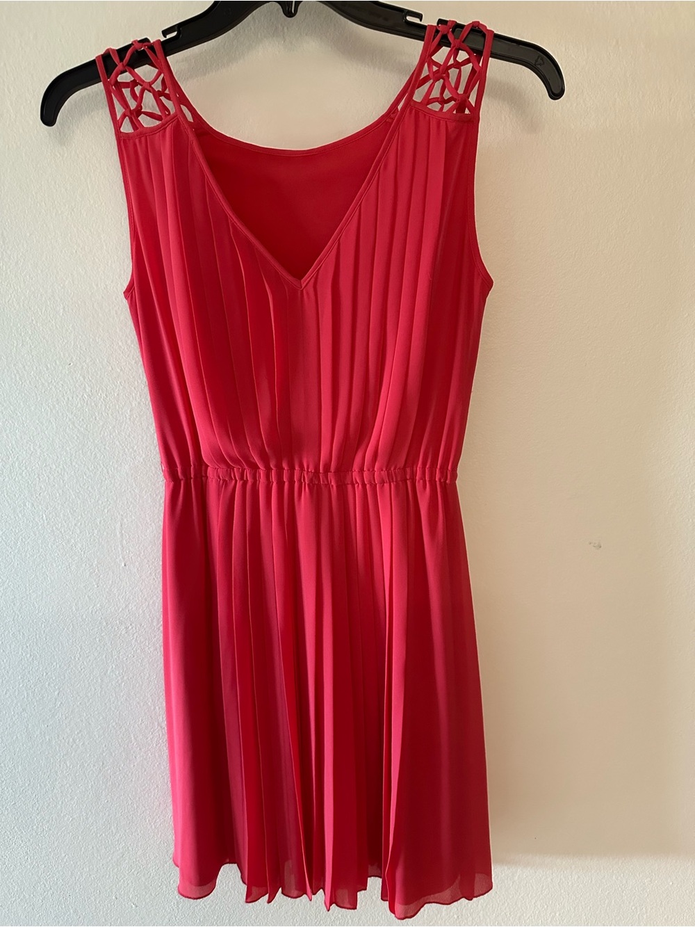 Jessica Simpson pink sleeveless pleated mini dress, size 6, new without tags.